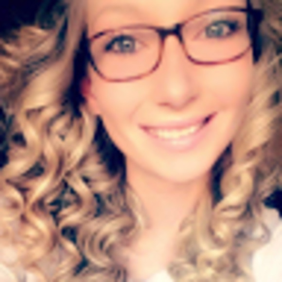 Meet your Posher, Samantha - Picture 1 of 1